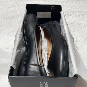 NWOT , New In Box Naturalizer  Women’s Shoes.